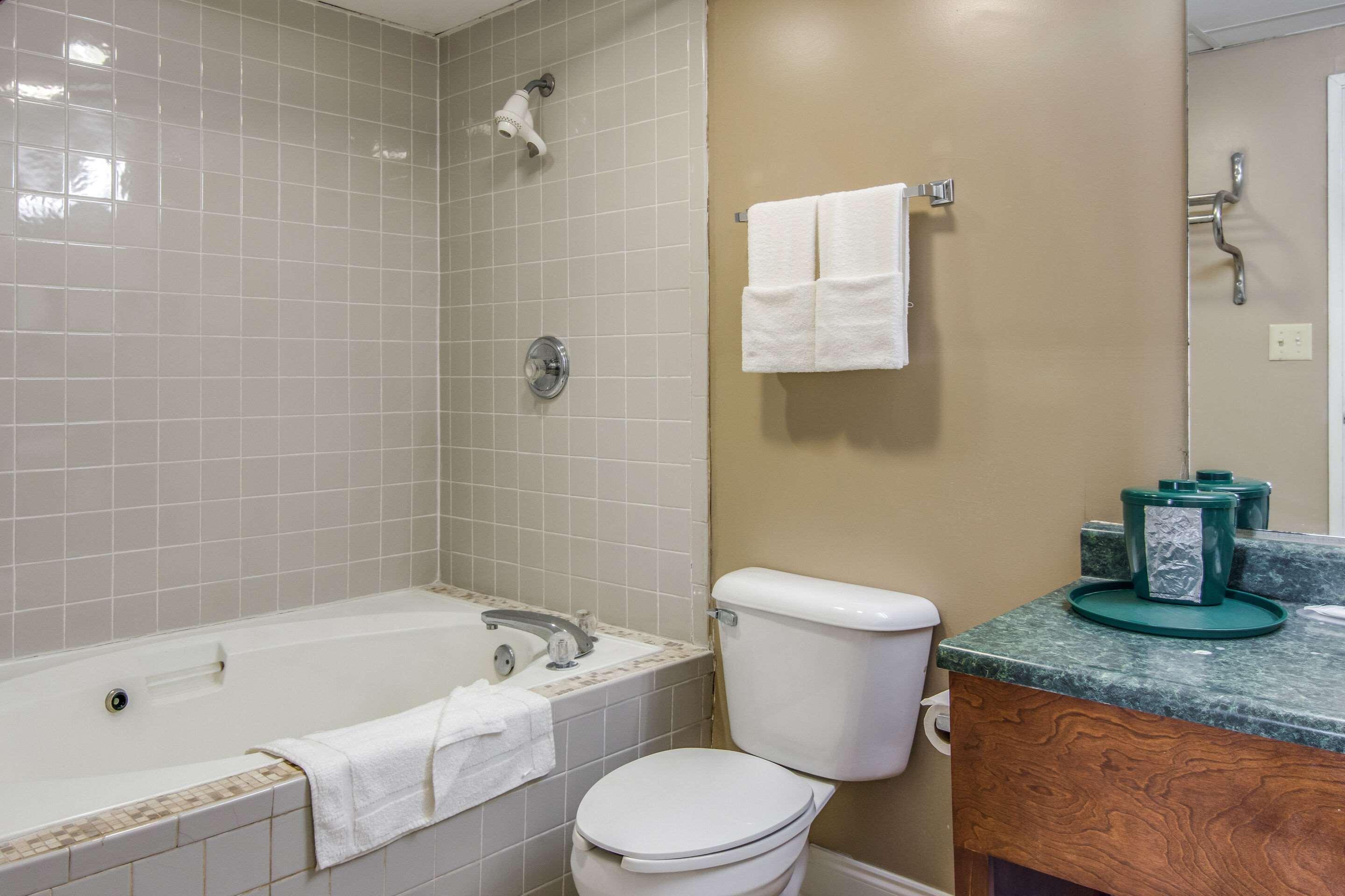 Rodeway Inn & Suites Dublin Exteriér fotografie