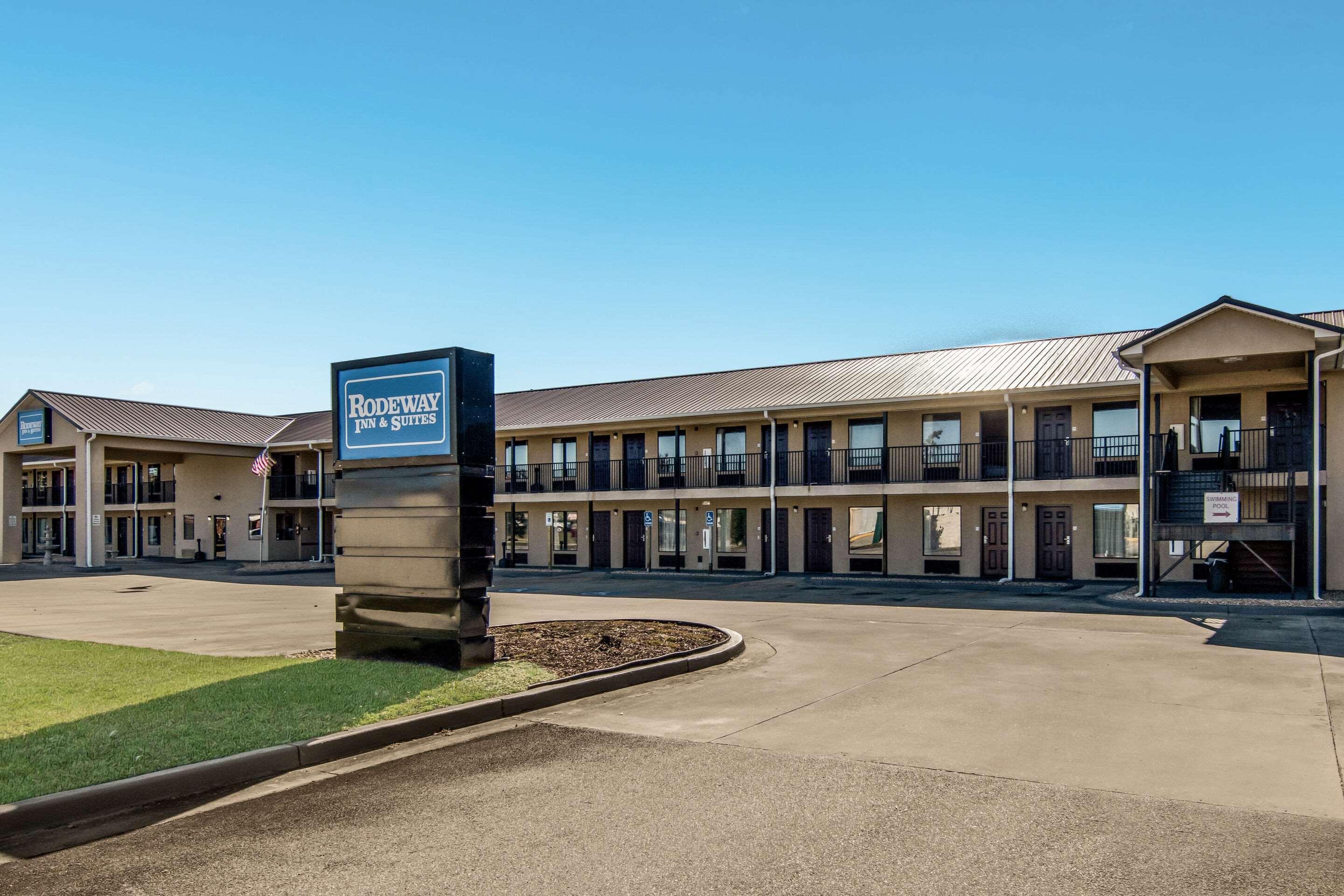 Rodeway Inn & Suites Dublin Exteriér fotografie
